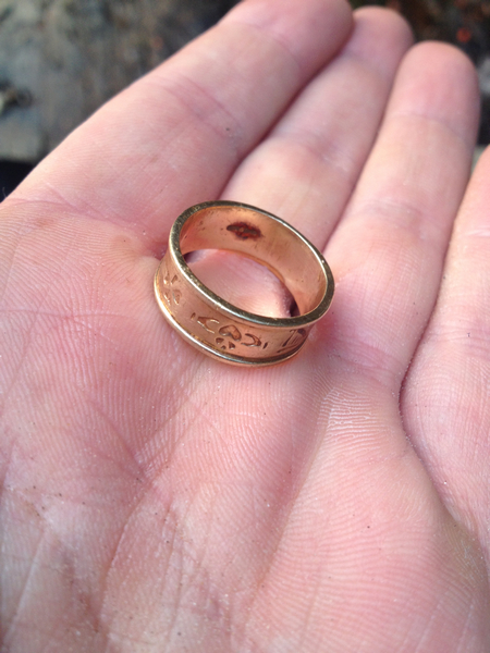 Ring lost on a Hong Kong trail